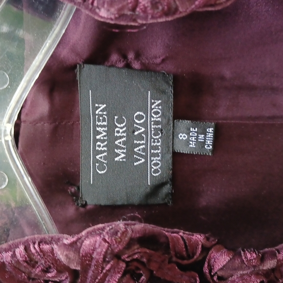Carmen Marc Valvo jacket. - Picture 4 of 8